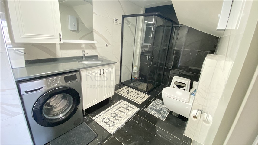 دوبلكس فاخرة -4 غرف وصالة - مفروشة بأناقة -ضمن مجمع انيق -في اوبا / الانيا 