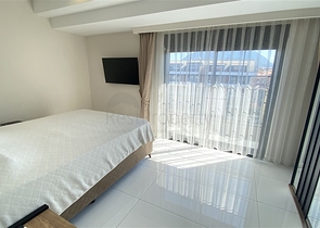 دوبلكس فاخرة -4 غرف وصالة - مفروشة بأناقة -ضمن مجمع انيق -في اوبا / الانيا 