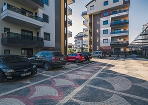 دوبلكس فاخرة -4 غرف وصالة - مفروشة بأناقة -ضمن مجمع انيق -في اوبا / الانيا 