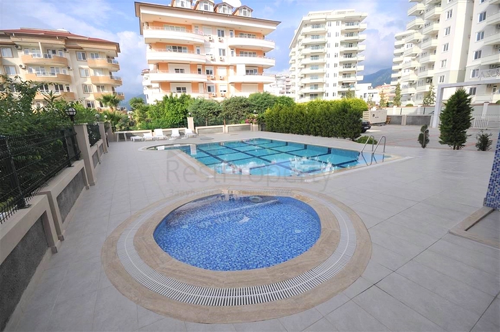 شقة 1+1 في منطقة توسمور ، 200 متر من البحر