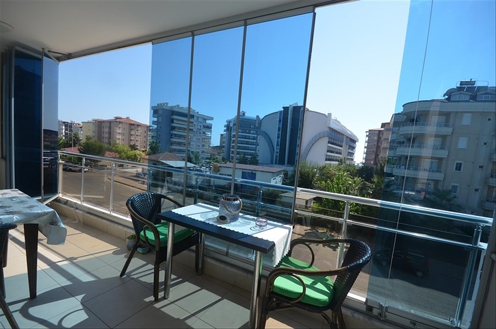 شقة 1+1 في منطقة توسمور ، 200 متر من البحر