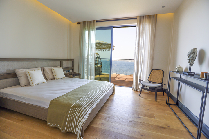 مساكن وفيلات مطلة على البحر في منطقة غيوميوشليوك