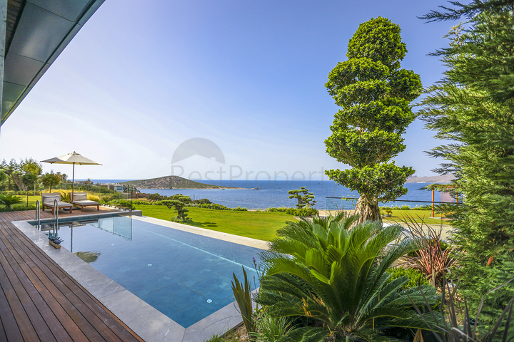 مساكن وفيلات مطلة على البحر في منطقة غيوميوشليوك