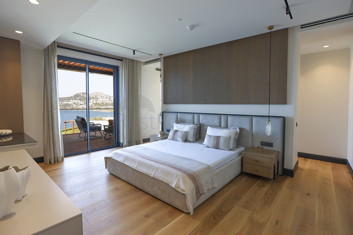 مساكن وفيلات مطلة على البحر في منطقة غيوميوشليوك