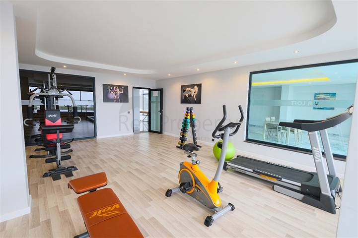 شقة مفروشة 3 + 1 على الساحل الأول