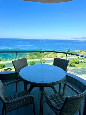 شقة مفروشة 3 + 1 على الساحل الأول