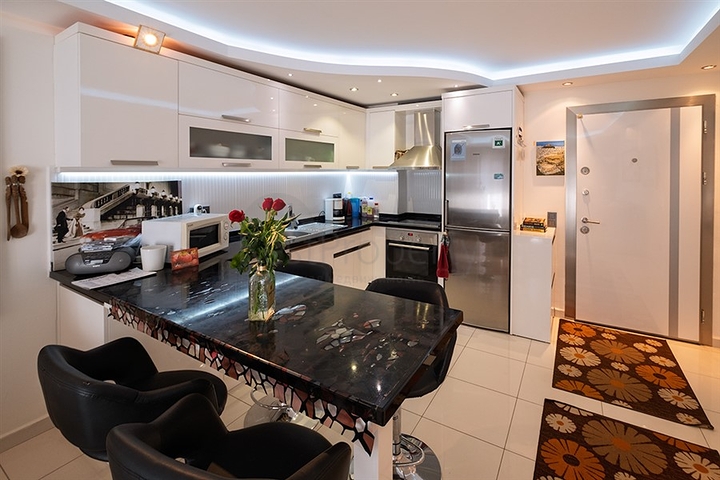 شقة 1 + 1 بالقرب من شاطئ كليوباترا