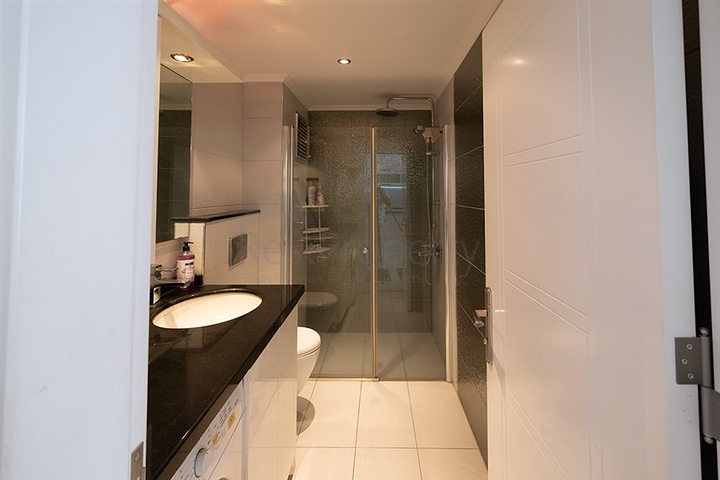 شقة 1 + 1 بالقرب من شاطئ كليوباترا