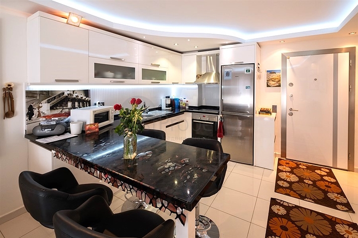 شقة 1 + 1 بالقرب من شاطئ كليوباترا