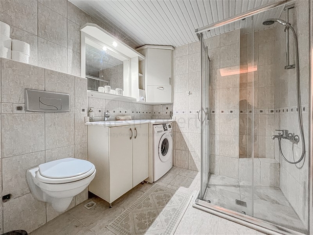 شقة مريحة من غرفتي نوم على بعد 150 متر من البحر