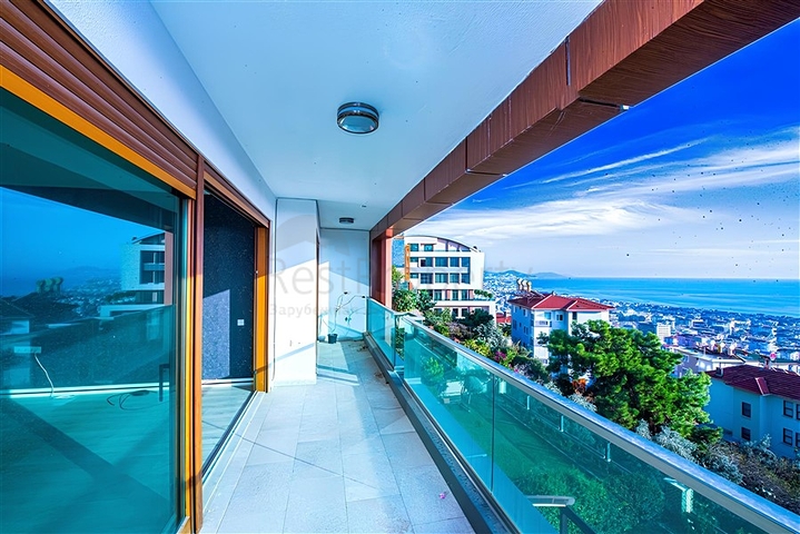 شقة 3 + 1 في وسط ألانيا