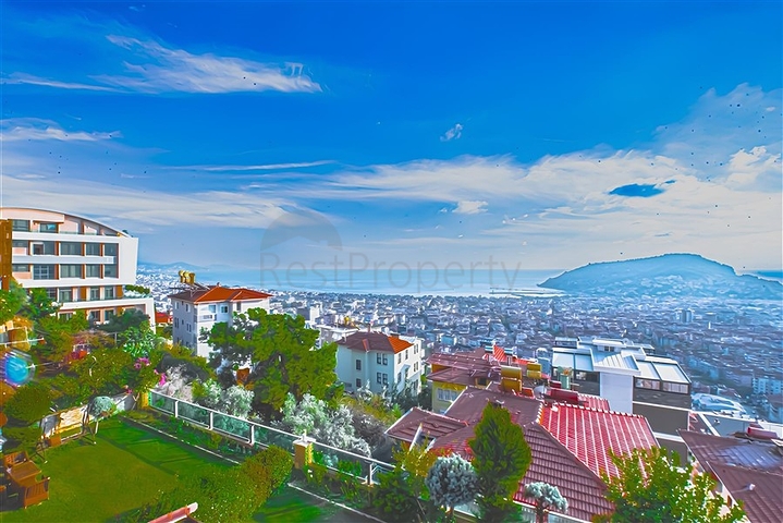 شقة 3 + 1 في وسط ألانيا