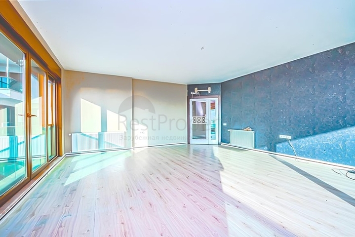 شقة 3 + 1 في وسط ألانيا