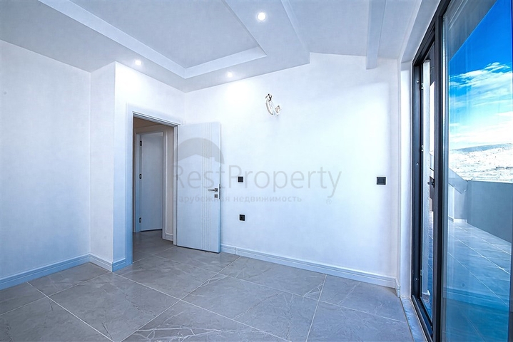 بنتهاوس 3+1 في منطقة كارجيجاك ، 350 متر من البحر 