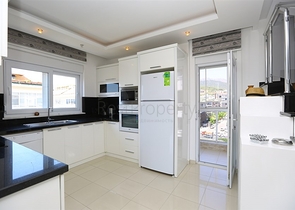 شقة للبيع في اوبا - غرفة وصالة -مفروشة -في مدينة الانيا 