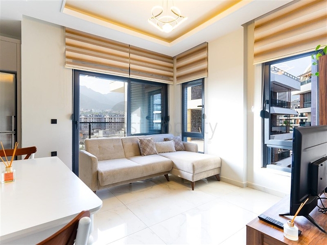 شقة جديدة من المالك مع تخطيط 1 + 1 في منطقة أوبا