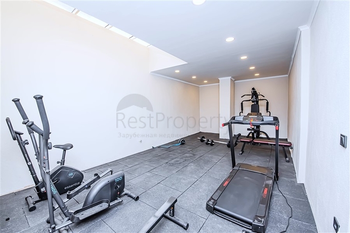 شقة مفروشة مشرقة على مسافة قريبة من البحر