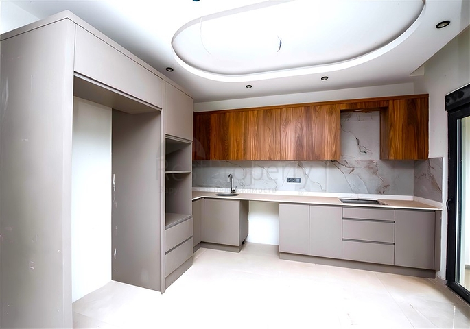 شقة حديثة 2 + 1 في منطقة مرموقة في أوبا