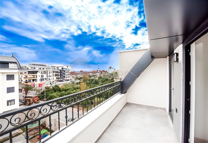 شقة حديثة 2 + 1 في منطقة مرموقة في أوبا