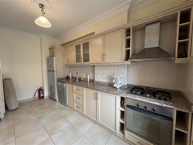 شقة مفروشة 2 + 1 في وسط ألانيا