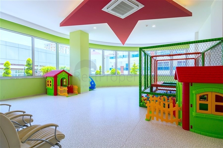 ضمن مجمع سكني حديث - شقة غرفة وصالة - مفروشة - في مهموتلار / الانيا 