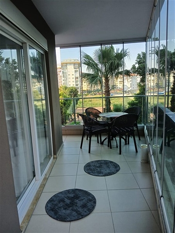 شقة غرفة وصالة -ضمن مجمع يضم كافة الخدمات -في افسلار / الانيا