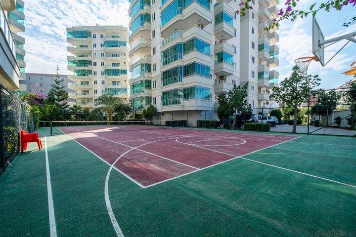 2 + 1 شقة 200 متر من البحر