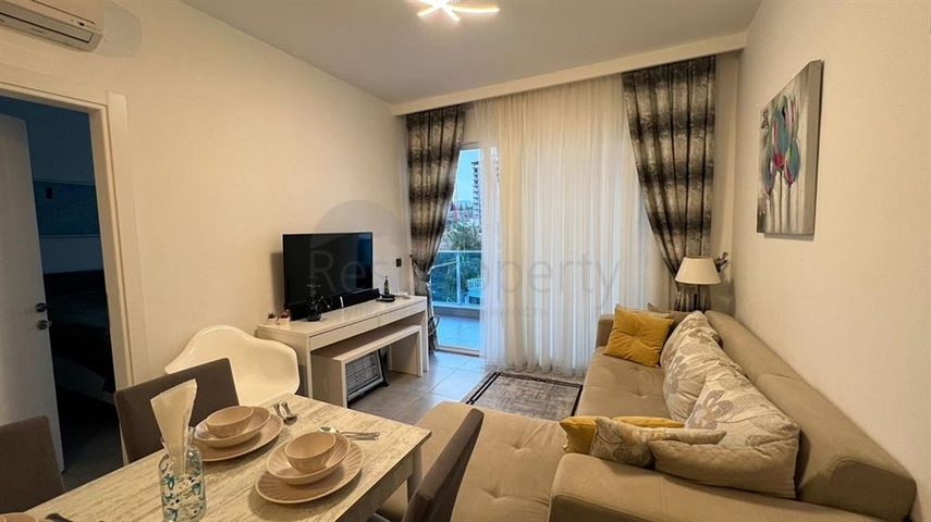 مجمع سكني حديث  - شقة غرفة وصالة - في محمودلار / الانيا 