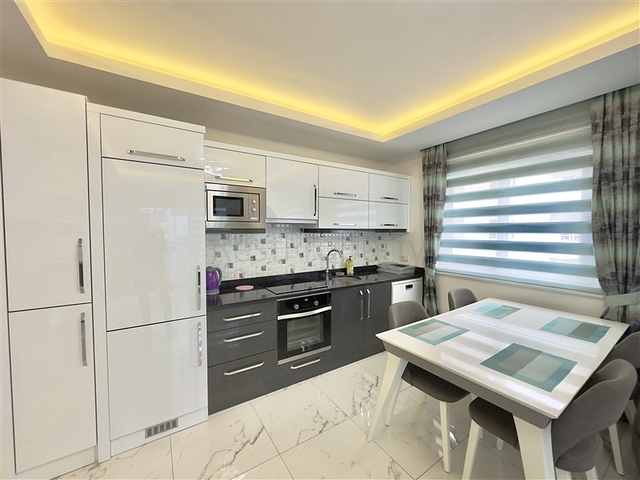 مجمع فاخر - شقة غرفة وصالة -في مهموتلار / الانيا 