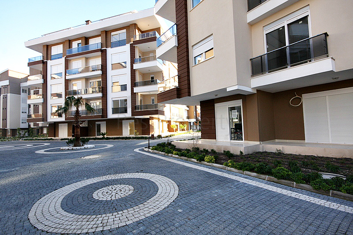 شقق بمساحات مختلفة في أنطاليا 