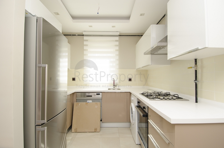 شقق فاخرة في كونيالتي بالقرب من قناة المارينا