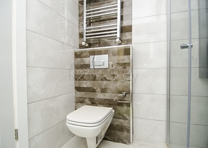 شقق فاخرة في كونيالتي بالقرب من قناة المارينا