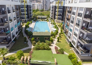 شقق فاخرة في كونيالتي بالقرب من قناة المارينا