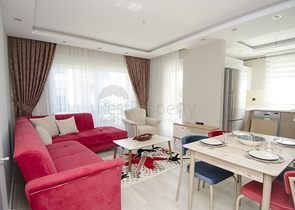 شقق فاخرة في كونيالتي بالقرب من قناة المارينا