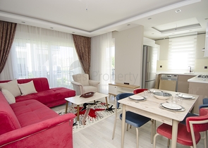 شقق فاخرة في كونيالتي بالقرب من قناة المارينا