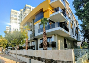 مشروع جاهز في انطاليا 300 م عن البحر