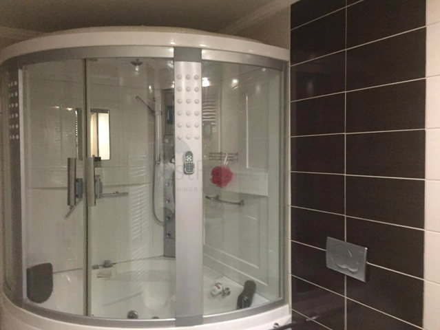 شقة 3 + 1 مع أثاث على الساحل الأول في أنطاليا