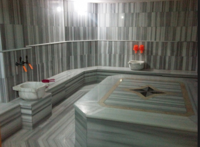 شقة 3 + 1 مع أثاث على الساحل الأول في أنطاليا