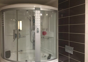 شقة 3 + 1 مع أثاث على الساحل الأول في أنطاليا