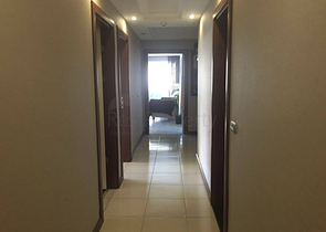 شقة 3 + 1 مع أثاث على الساحل الأول في أنطاليا