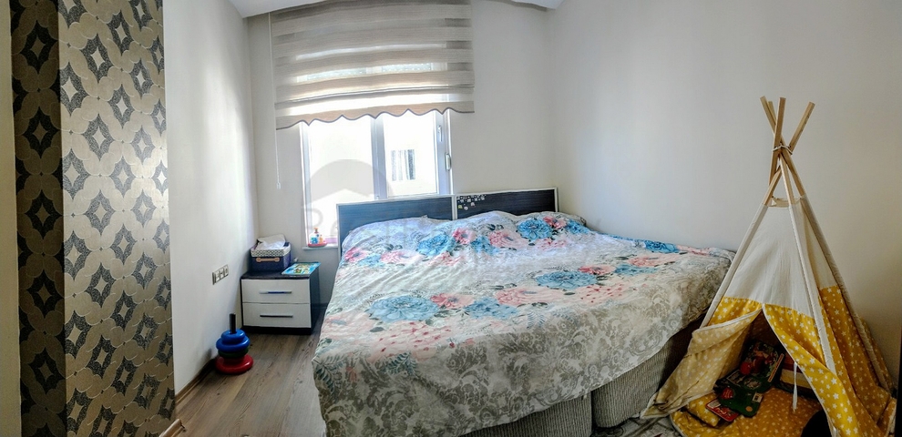 شقة 2 + 1 مع أثاث 5 دقائق سيرا على الأقدام من البحر