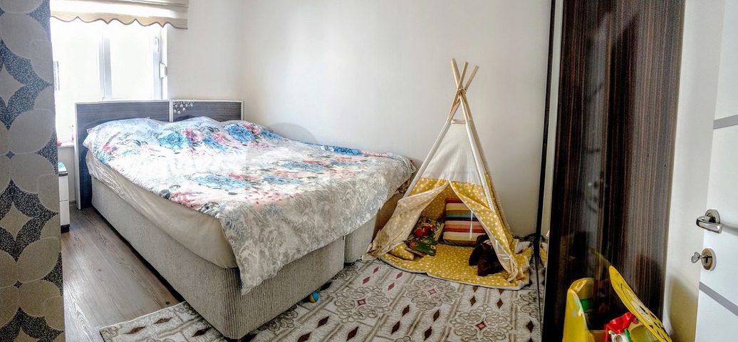 شقة 2 + 1 مع أثاث 5 دقائق سيرا على الأقدام من البحر