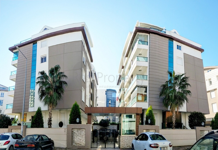 شقة 2 + 1 مع أثاث 5 دقائق سيرا على الأقدام من البحر