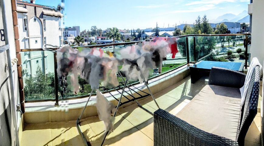 شقة 2 + 1 مع أثاث 5 دقائق سيرا على الأقدام من البحر