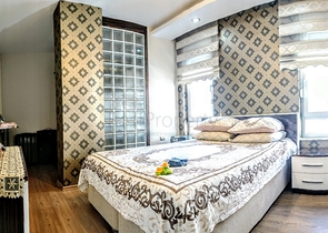 شقة 2 + 1 مع أثاث 5 دقائق سيرا على الأقدام من البحر