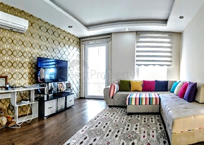 شقة 2 + 1 مع أثاث 5 دقائق سيرا على الأقدام من البحر