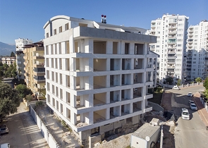 شقق 2 + 1 ، 3 + 1 في منطقة اونجالي في كونيالتي أنطاليا