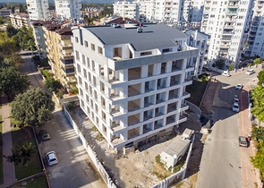 شقق 2 + 1 ، 3 + 1 في منطقة اونجالي في كونيالتي أنطاليا