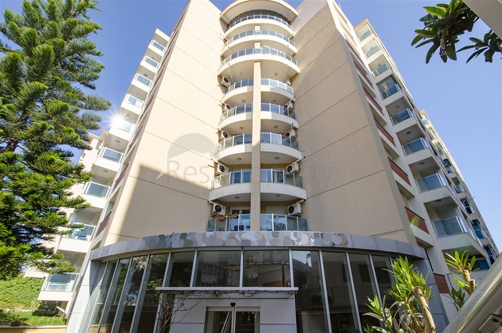 شقة مفروشة 2 + 1 مطلة على البحر بشكل مباشر في كونيالتي أنطاليا