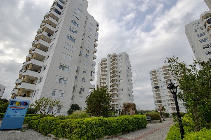 شقة 3 + 1 مع مطبخ منفصل في منطقة كوندو 200 م على البحر